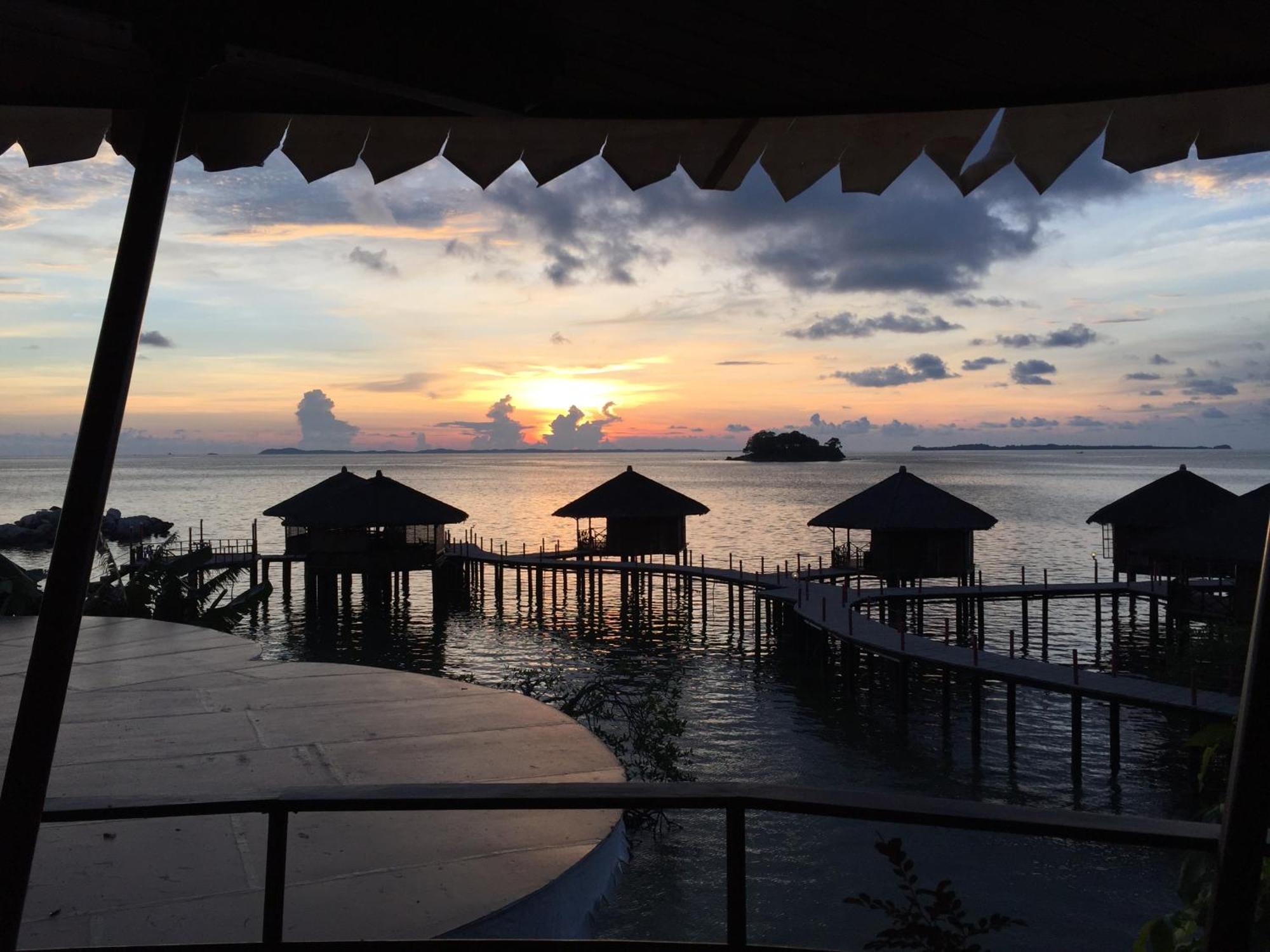 Loola Adventure Resort Teluk Bakau Exterior foto