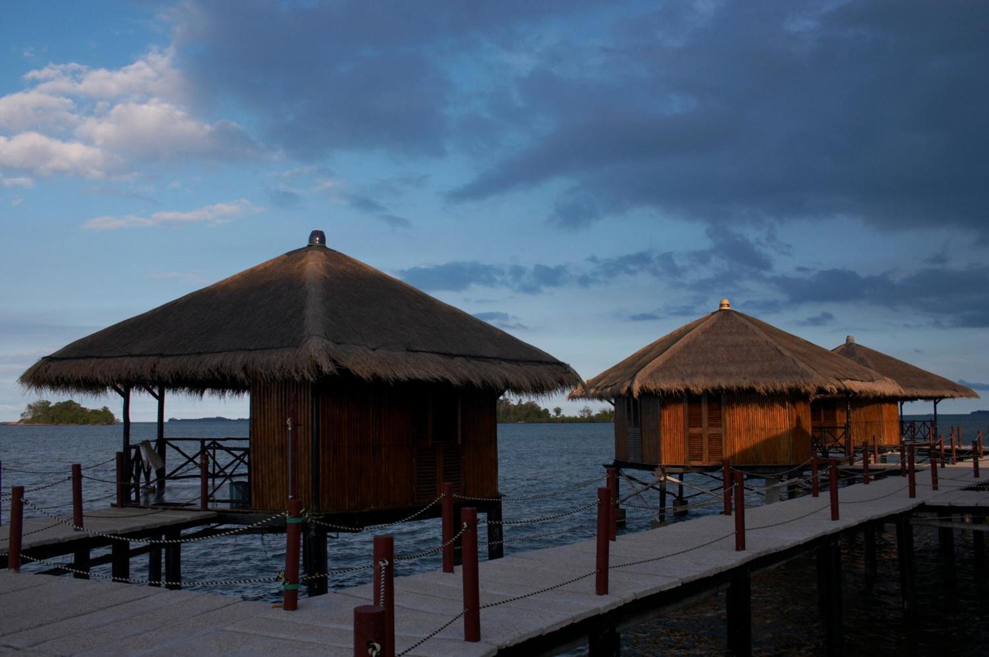 Loola Adventure Resort Teluk Bakau Exterior foto