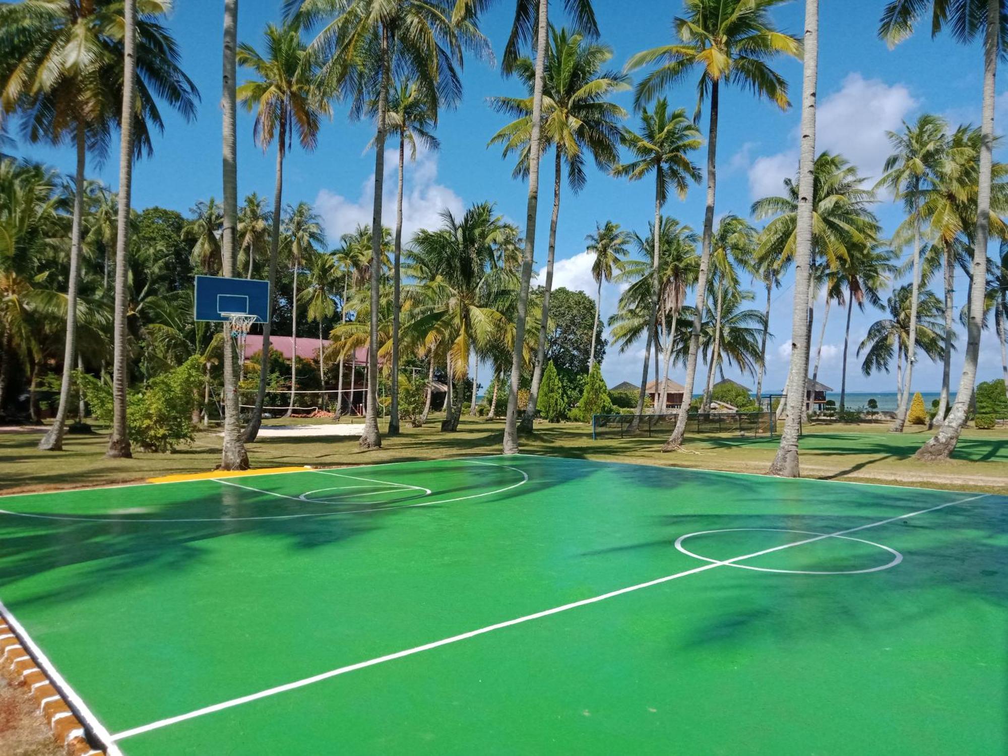 Loola Adventure Resort Teluk Bakau Exterior foto
