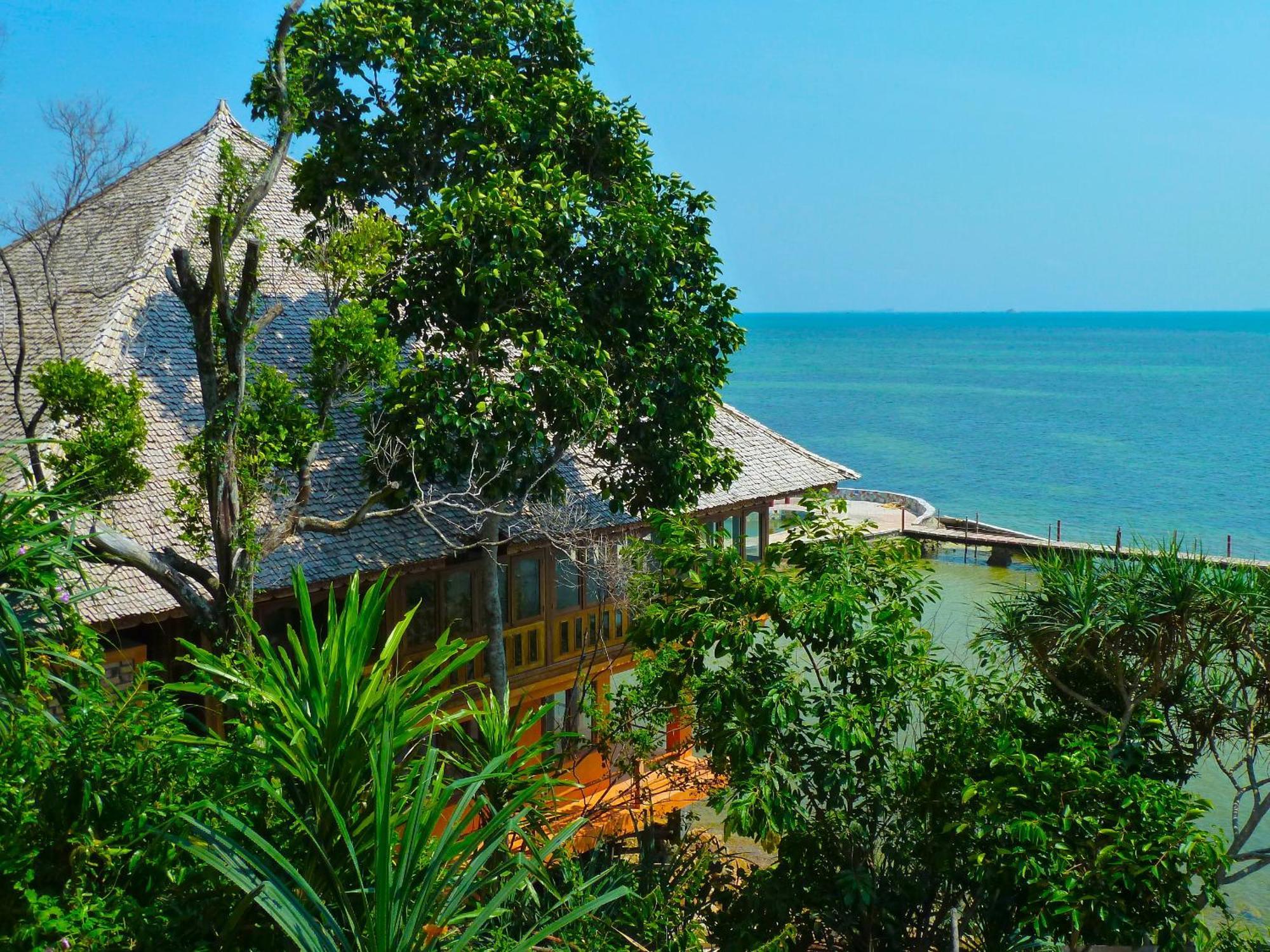 Loola Adventure Resort Teluk Bakau Exterior foto