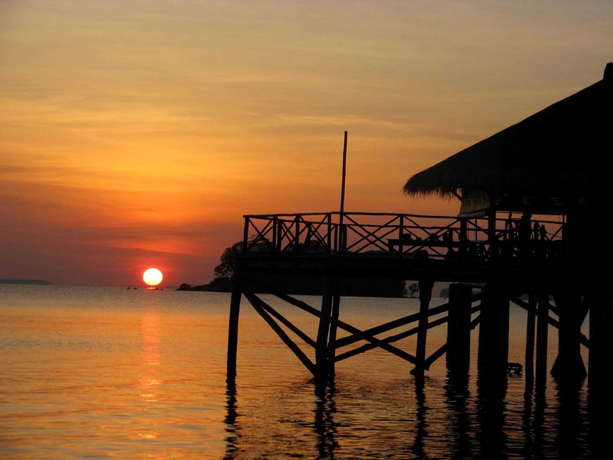 Loola Adventure Resort Teluk Bakau Exterior foto