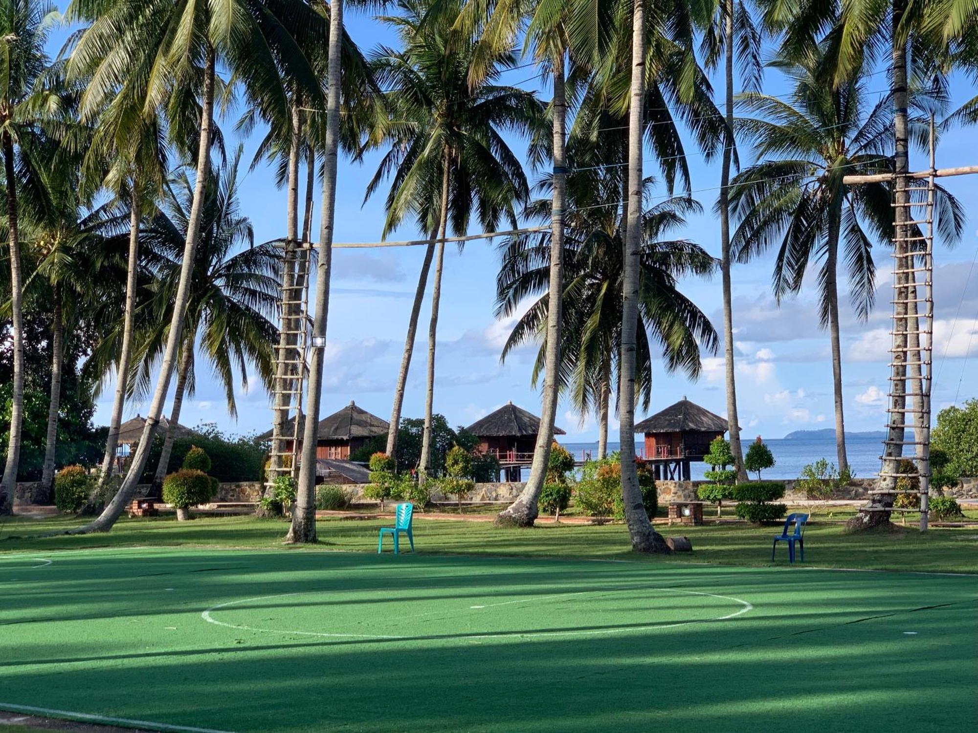 Loola Adventure Resort Teluk Bakau Exterior foto