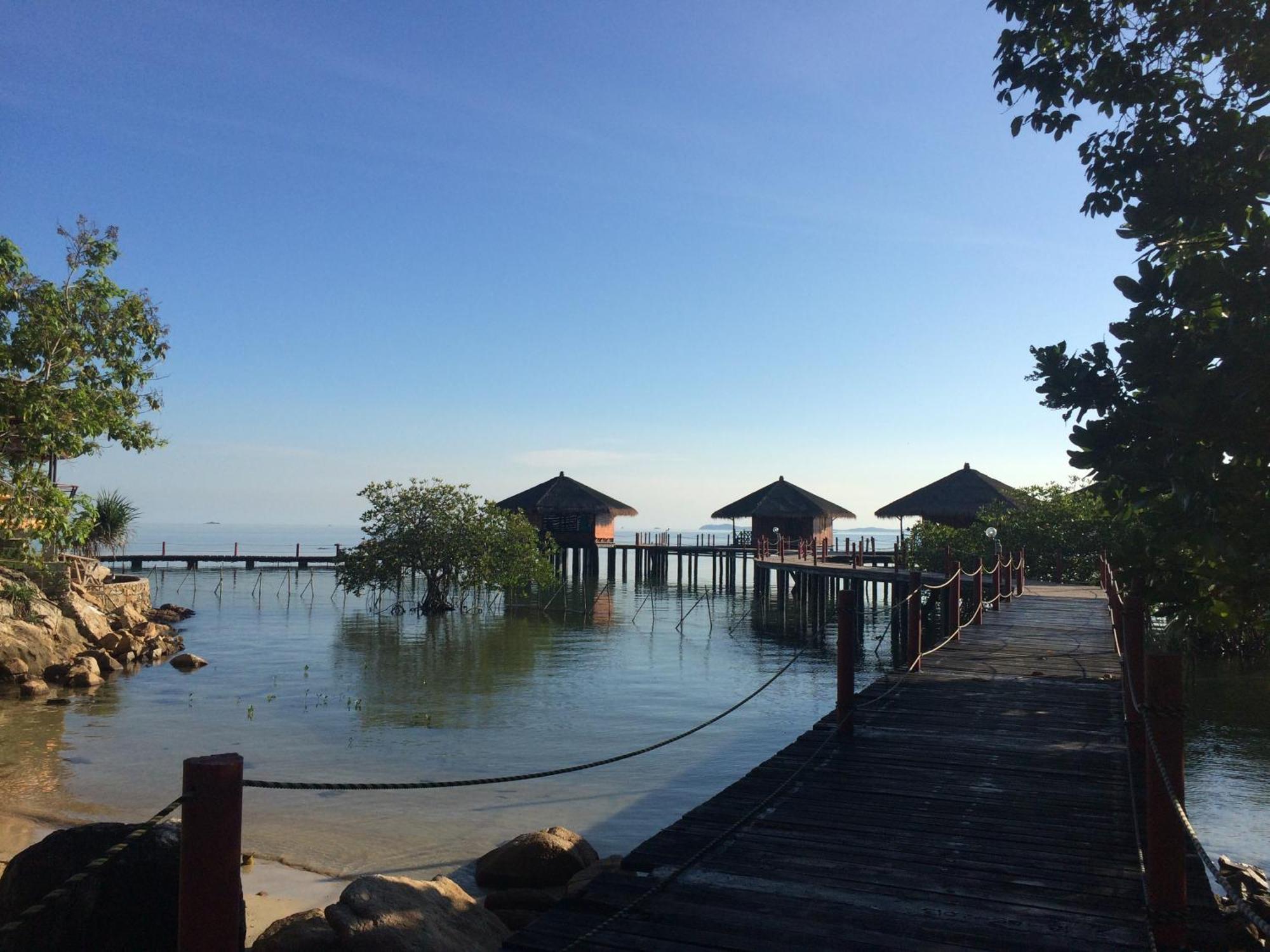 Loola Adventure Resort Teluk Bakau Exterior foto